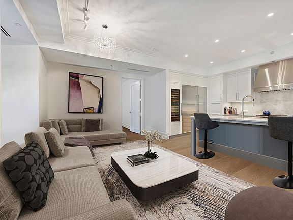 3rd image of 435 N Michigan Ave #514