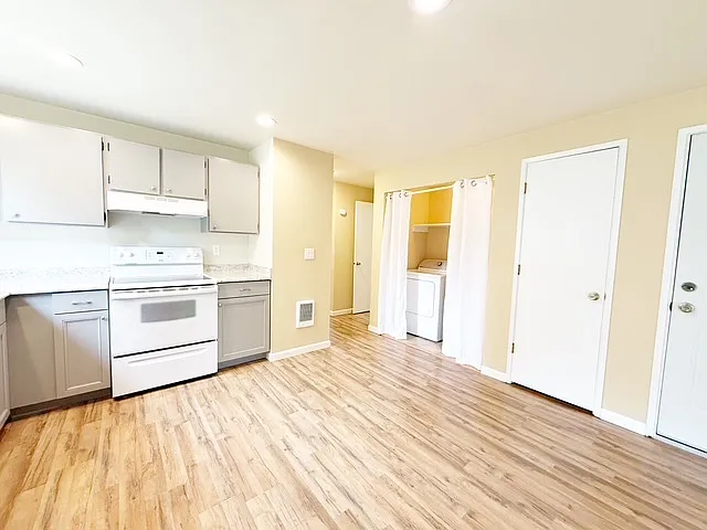 2707 SE Sedgwick Rd — Photo 9