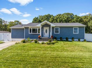 40 Woodside Dr, Howell, NJ 07731
