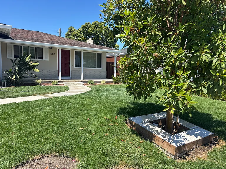 686 Kiely Blvd — Photo 3
