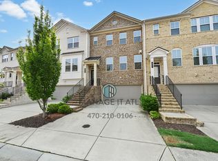 811 Sunset Park Dr, Suwanee, GA 30024