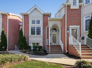 611 Maple Ct, Garwood, NJ 07027