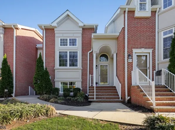 611 Maple Ct, Garwood Boro, NJ 07027