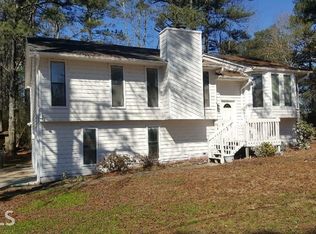 3025 Sawgrass Trl, Lilburn, GA 30047