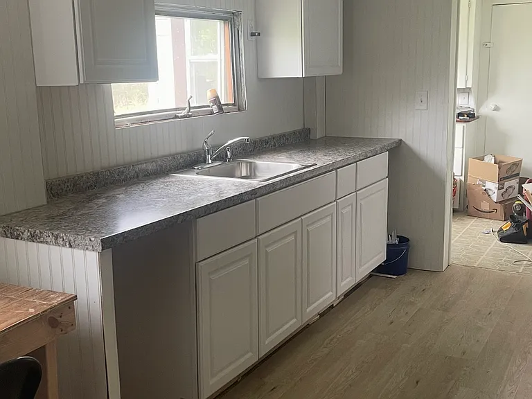 Kitchen , laundry room entrance