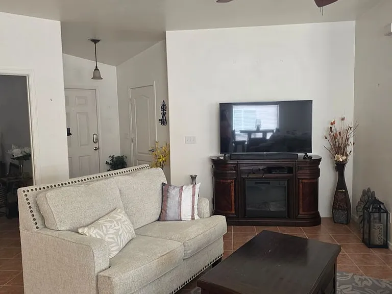 2450 Highland Trl — Photo 7