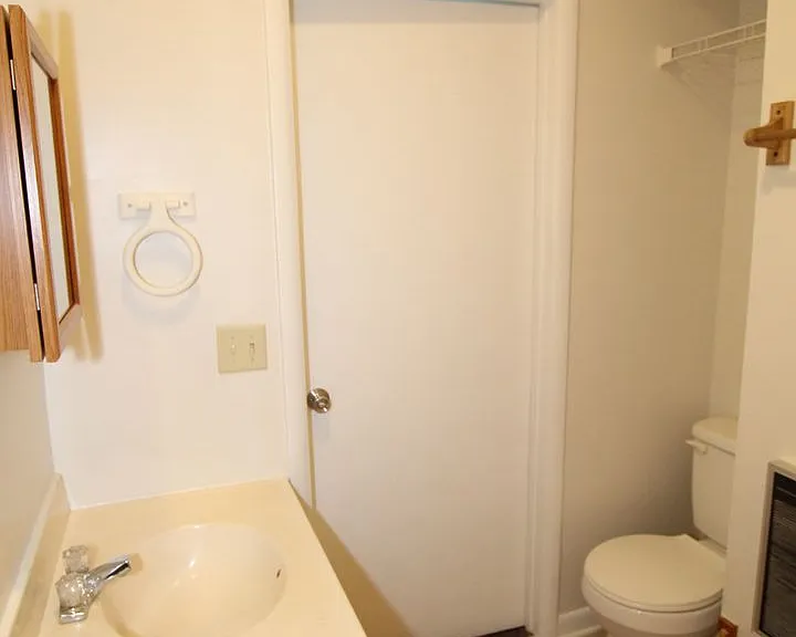 11 Broadway #38 — Photo 15