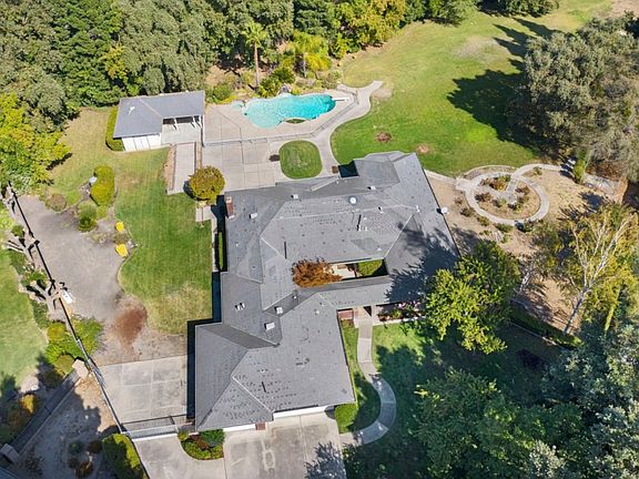 2nd image of 8658 N Emanuel Way