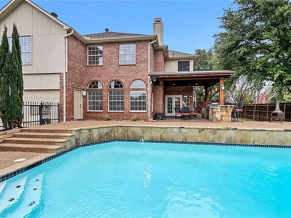 4th image of 625 Post Oak Dr