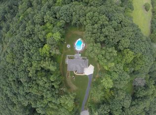 9755 Harbor Trail Dr, Whitmore Lake, MI 48189