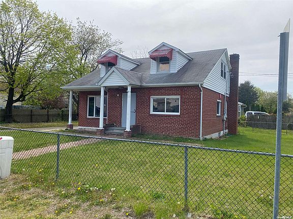 2nd image of 22 East St