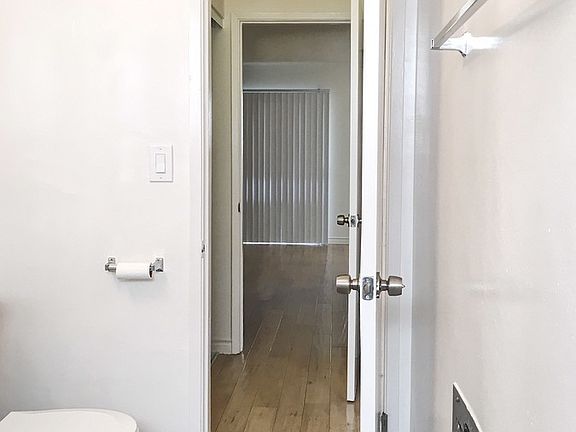 4th image of 3711 Mentone Ave #10B