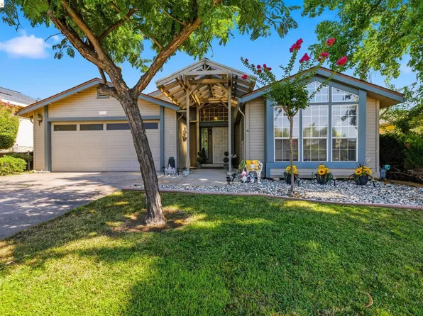 12800 Honey Locust Ct Space 11, Sonora, CA 95370