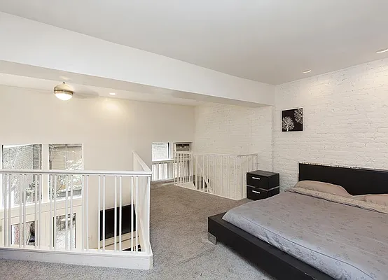 Sold by Warburg | media 8