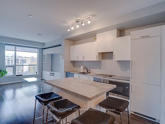 5th image of 23 Glebe Rd W Unit 524