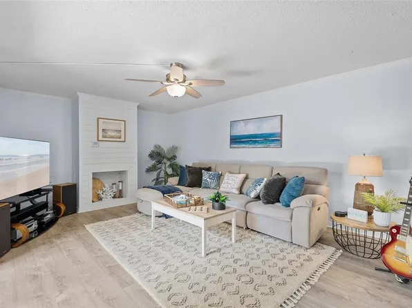 3808 Saxon Dr, New Smyrna Beach, FL 32169