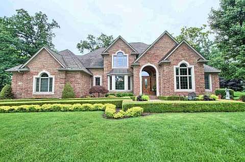 1st image of 7320 Forest Knoll Ct