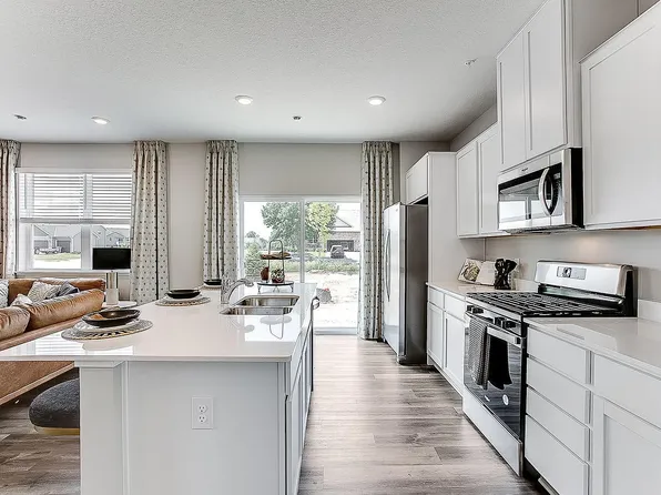 5110 Stable View Dr, Woodbury, MN 55129