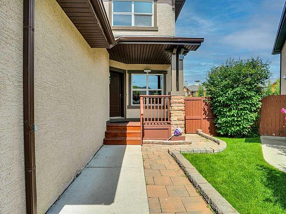 2nd image of 212 SE Everbrook Way SW