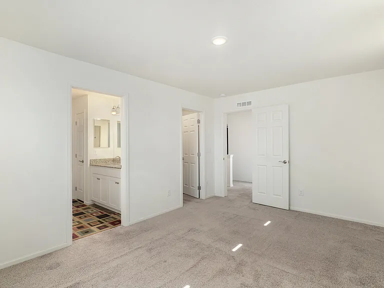 26126 E Byers Pl — Photo 9