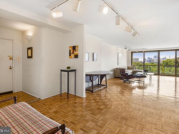 3rd image of 2401 Pennsylvania Ave APT 7C51
