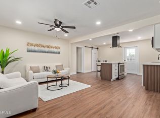 2211 W Mitchell Dr, Phoenix, AZ 85015