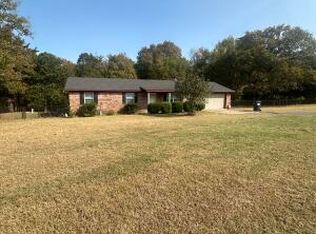 84 Creek Ln, Russellville, AR 72802