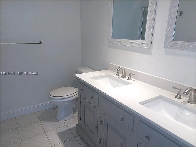 1617 SE 15th St #605 — Photo 9