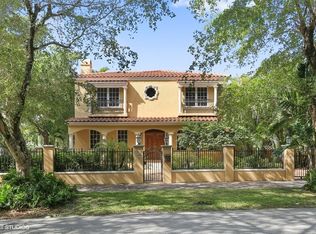 3016 Alhambra Cir, Coral Gables, FL 33134
