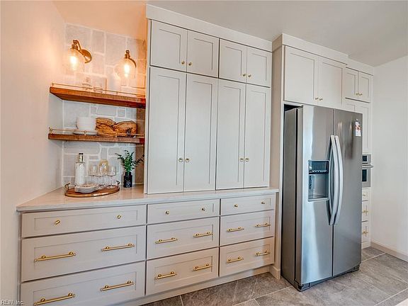 3rd image of 12155 Rolfe Hwy