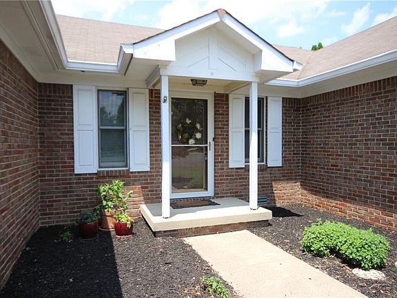 2nd image of 5186 Belleisle Ct