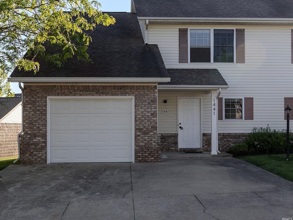 1st image of 1441 W Rockcrest Dr