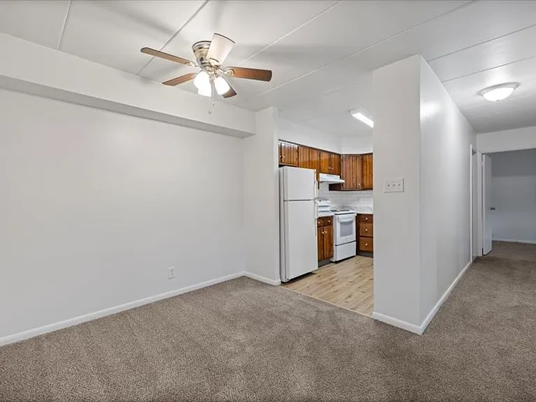 Peachgate Apartments — Photo 18
