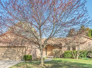 588 Trego Cir, Ann Arbor, MI 48103