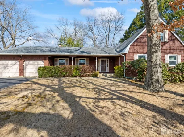 1 Hillwood Rd, East Brunswick, NJ 08816