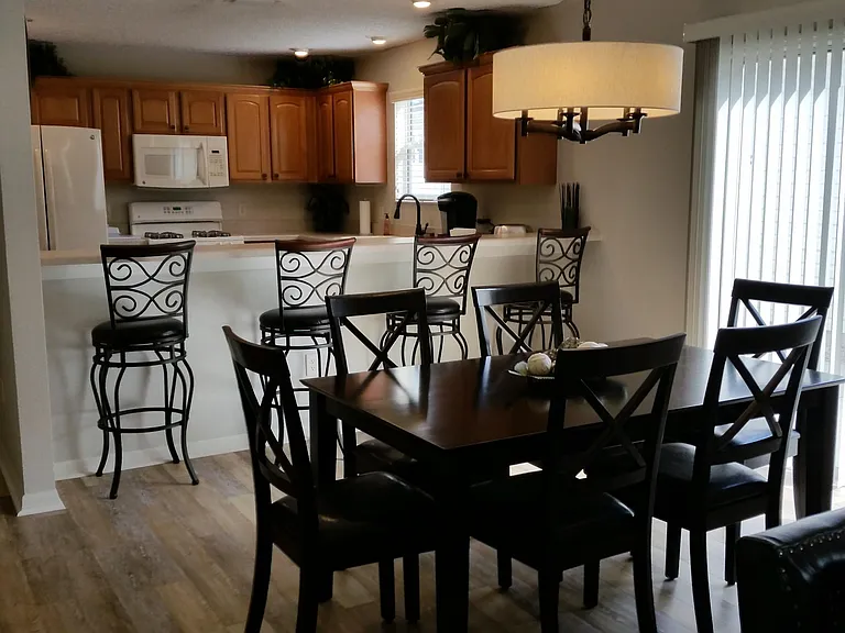 802 Hilda Way — Photo 8