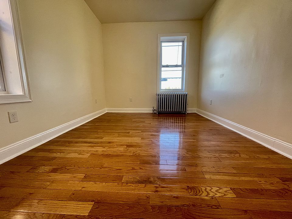 2nd image of 732 Avenue A #12E