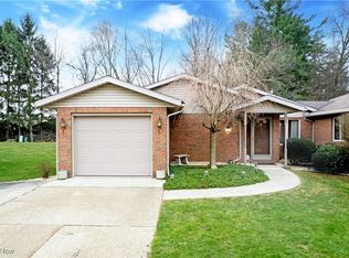 2727 Eastwood Dr, Wooster, OH 44691
