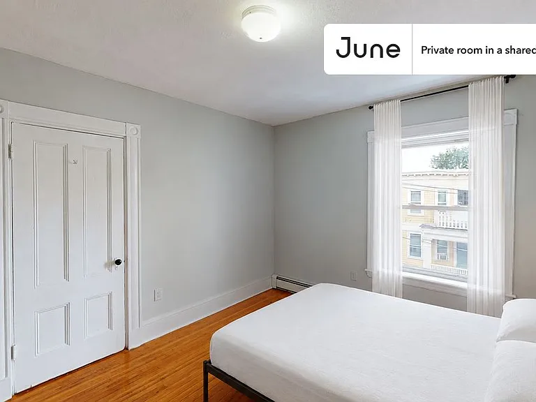 76 Easton St #D — Photo 1