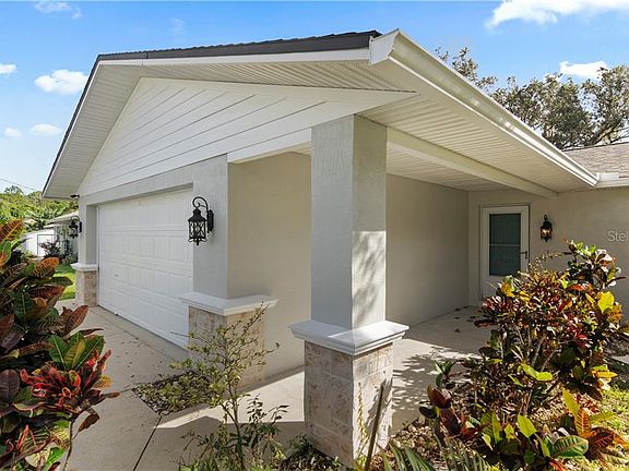 2nd image of 271 Sunrise Ave