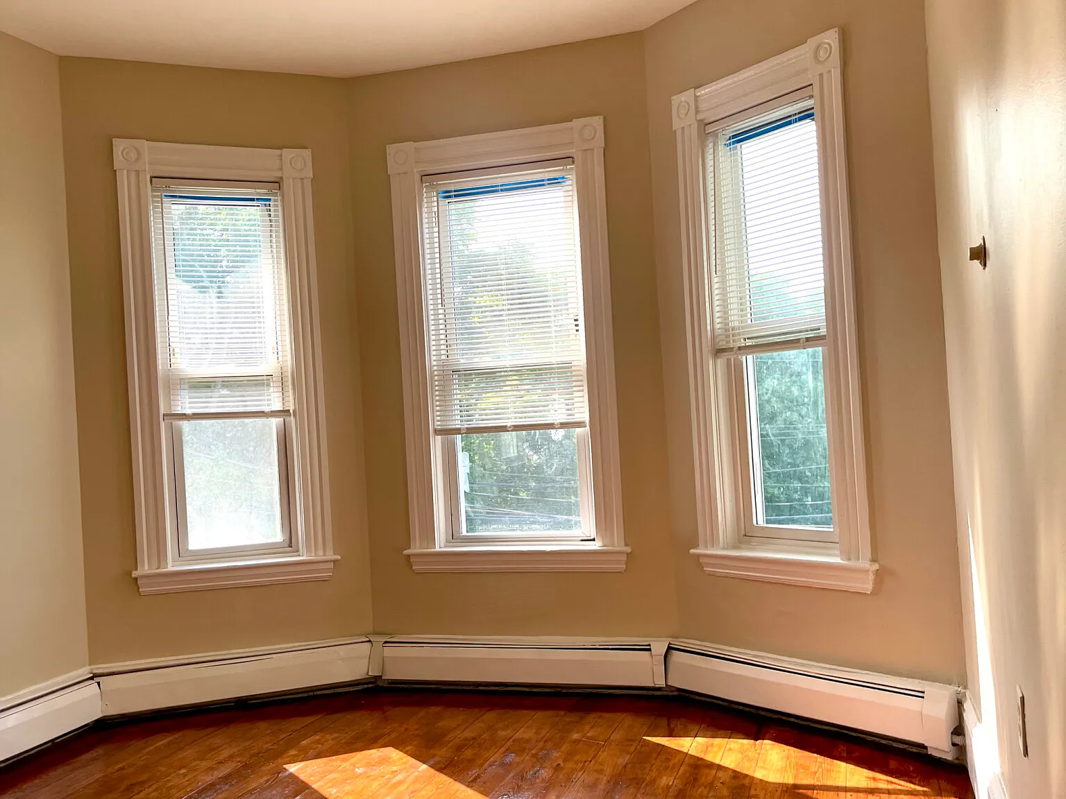3 bed, $3,200 — Photo 4