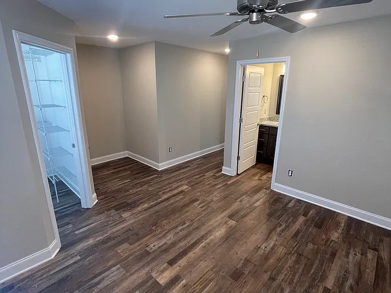 2205 Shady Ln NE #8 — Photo 13