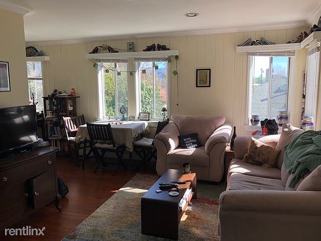 Living Room Previous Tenant