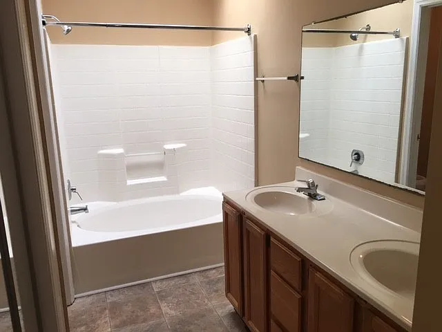 2208 Timberbrook Ln — Photo 12