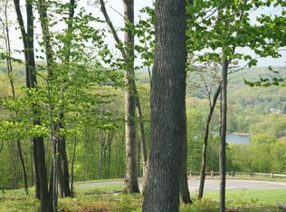 9 Mountain View Ct, Oxford, CT 06478