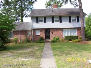 2413 Dartmouth Dr, Fayetteville, NC 28304