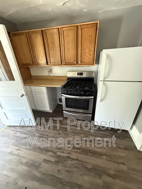 4 bed, 1.0 bath, 1485 sqft, $850 — Photo 4