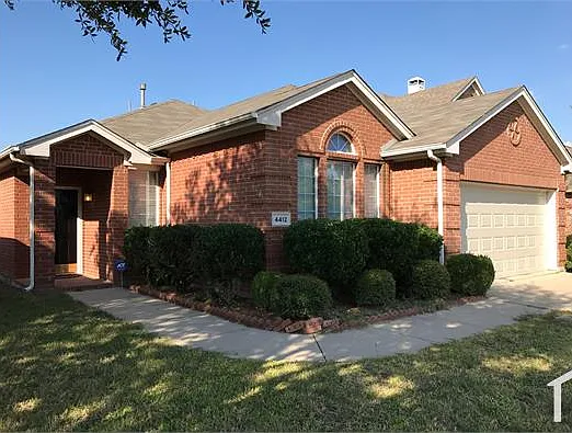 3 bed, 1692 sqft, $2,700 — Photo 1