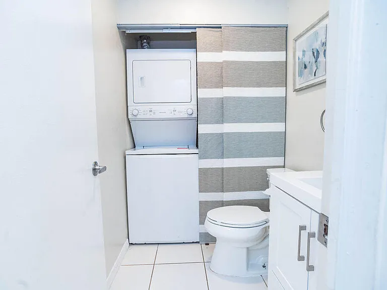 950 S Kanner Hwy #Townhouse 124 — Photo 8