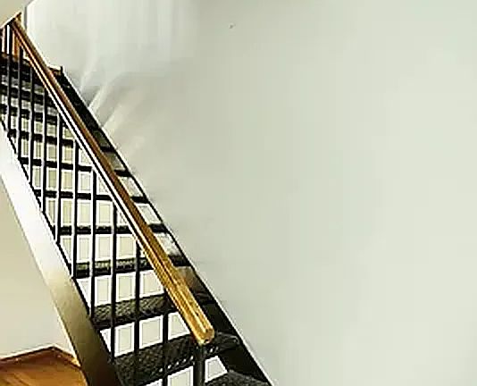 4th image of 29 7th Ave S APT 4B